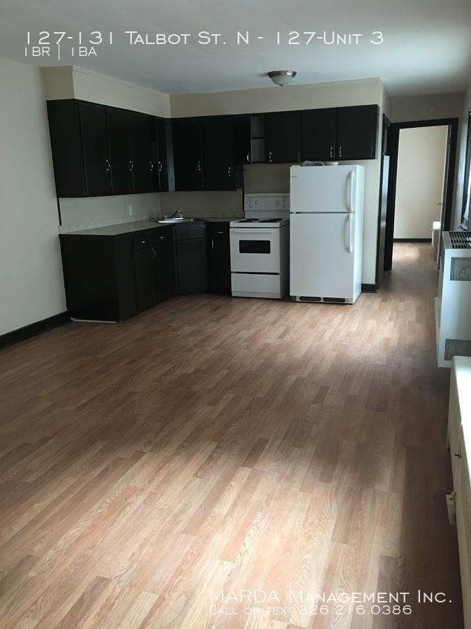131 127-131 Talbot St. N - Photo 3 of 8