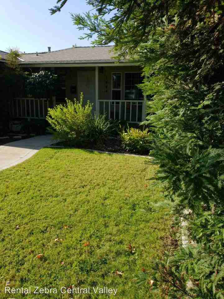 1444 W 23rd St - Photo 2 of 14