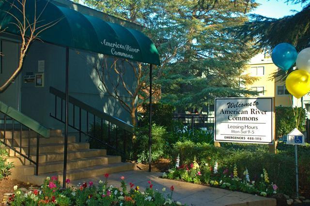 American River Commons - Photo 2 of 6