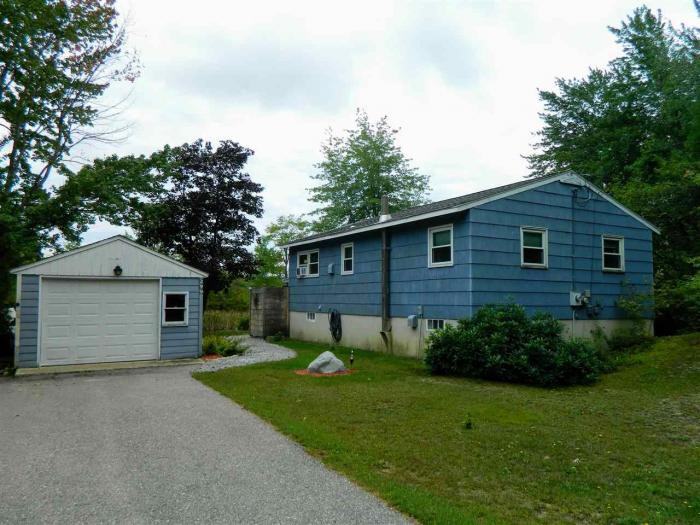 299 Paradise Drive - Photo 3 of 24