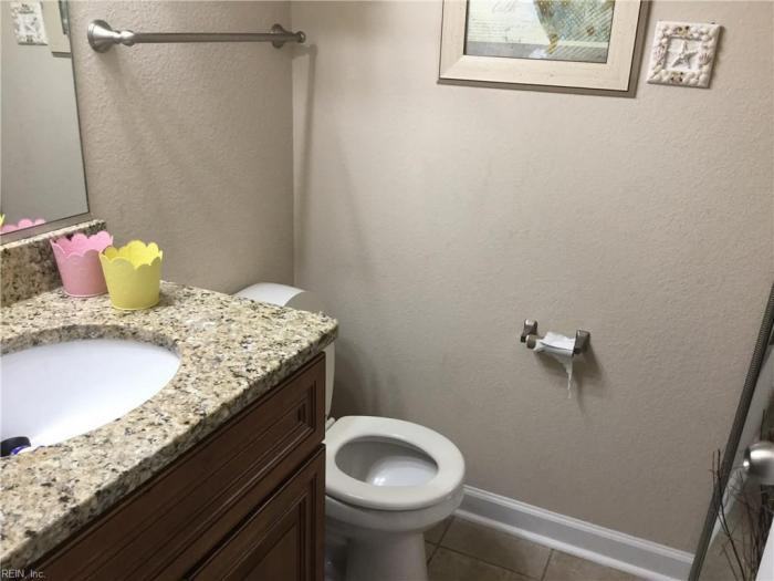 7028 University Drive - Photo 2 of 17