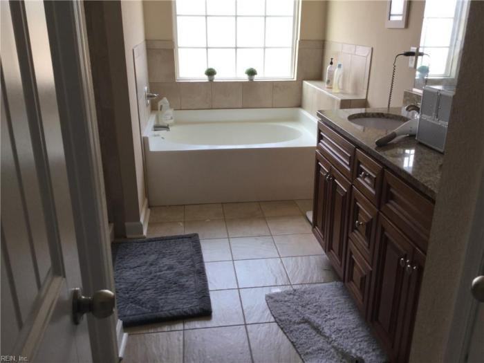 7028 University Drive - Photo 3 of 17