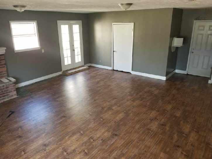 1124 Plantation Boulevard - Photo 3 of 8