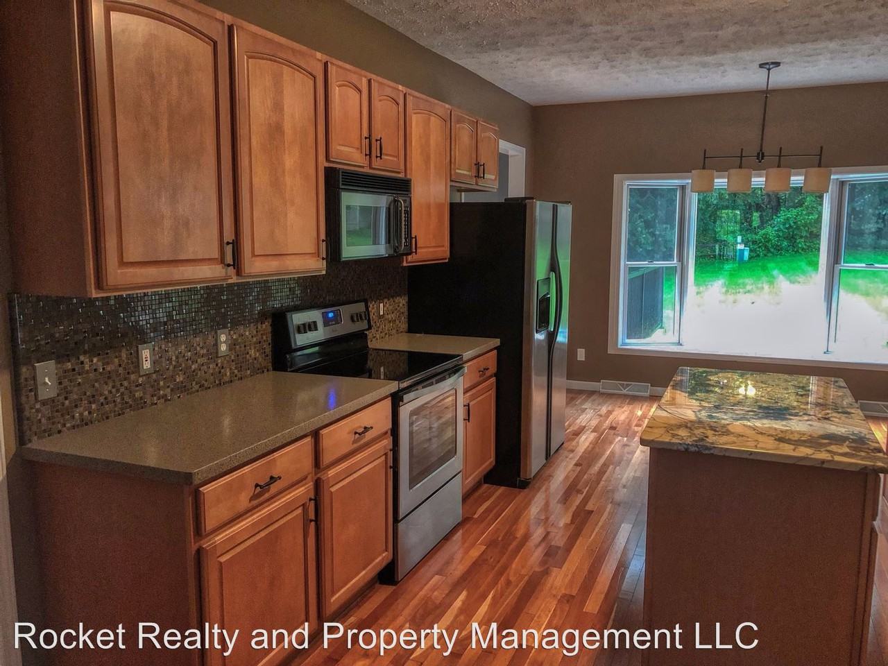3423 Briar Crest Drive - Photo 3 of 13