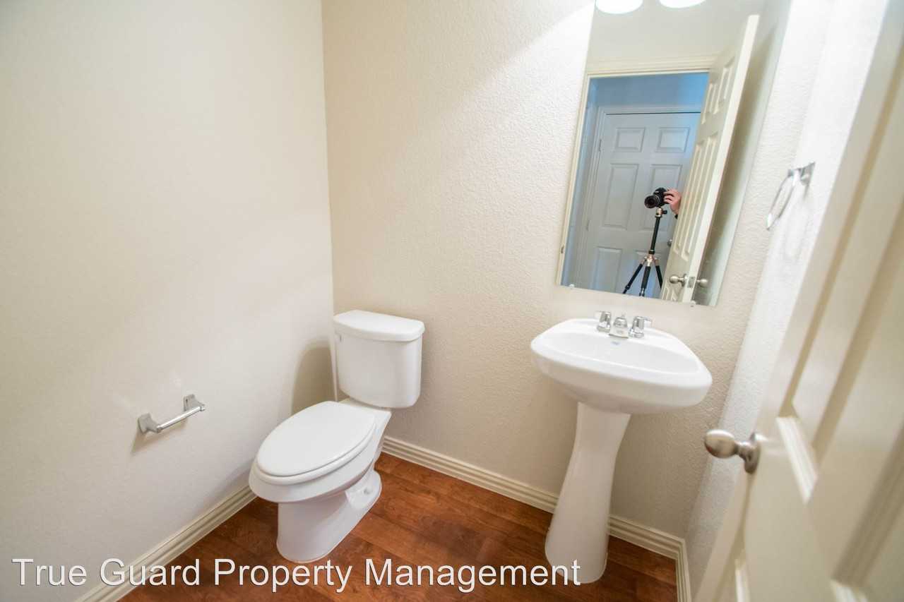 3013 Peyton Brook Dr. - Photo 2 of 16