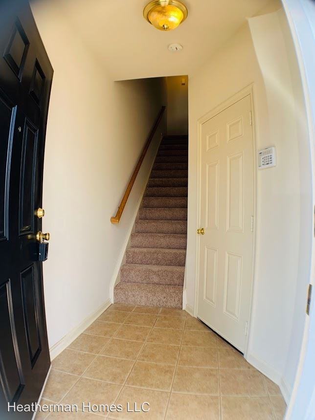 35123 Sara Court - Photo 2 of 33