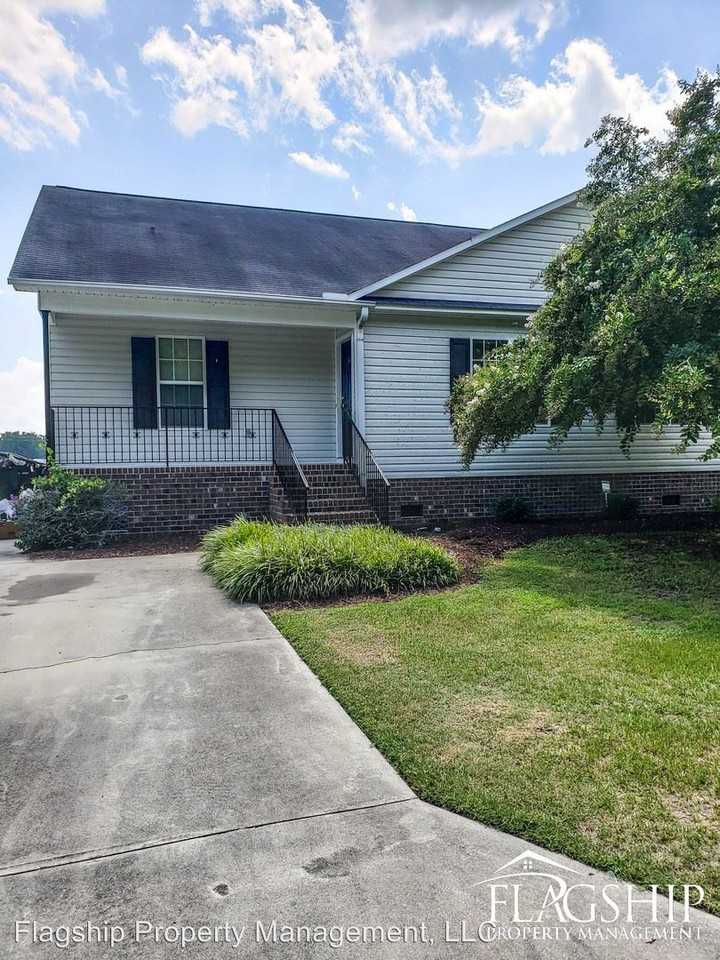 5180 Deveron Street - Photo 3 of 19