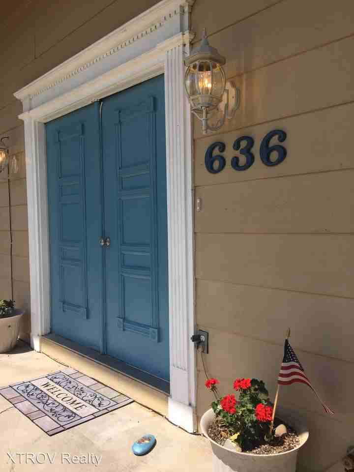 636 Colfax Ave - Photo 2 of 12