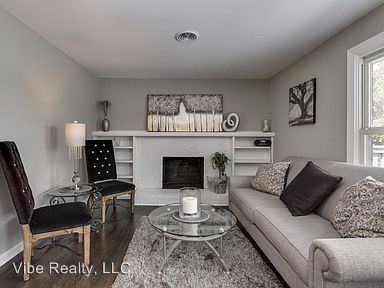 2154 Brookview Dr - Photo 3 of 11