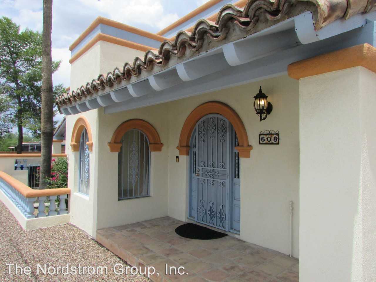 608 W 41st Street - Photo 2 of 47