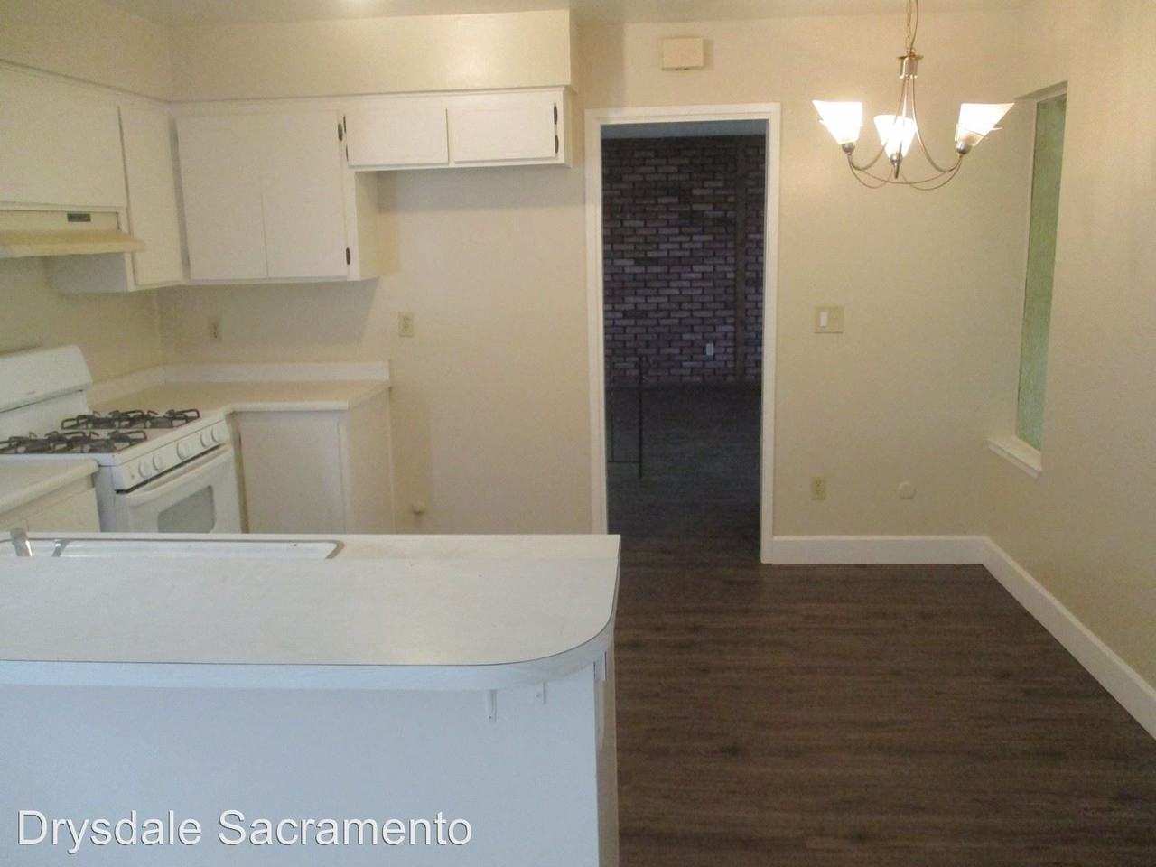 5412 Sawtooth Court - Photo 3 of 14