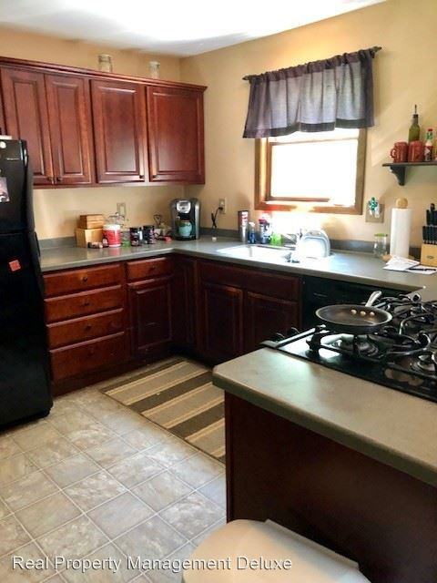 5931 Sandstone Rd - Photo 3 of 16