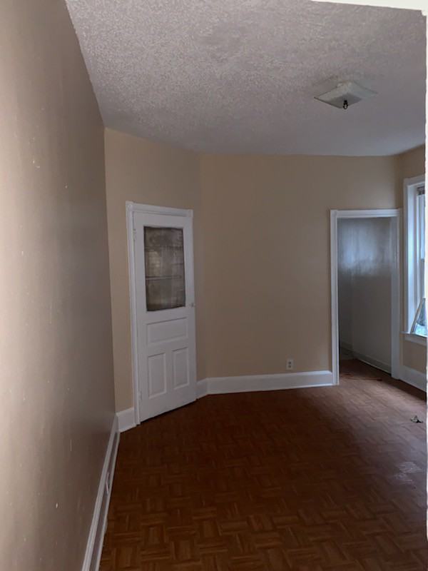 608 N Harrison St - Photo 2 of 9