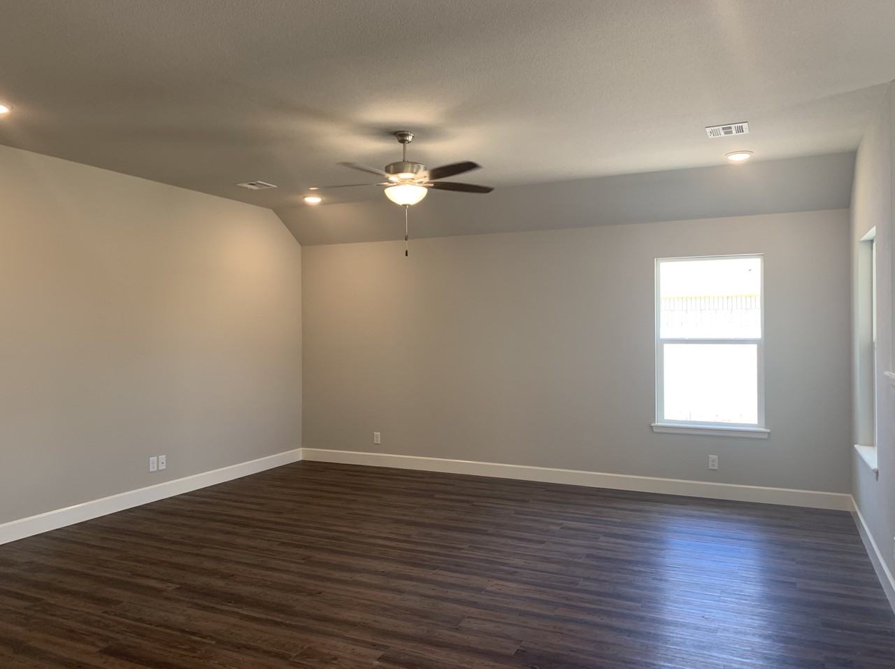 13313 S 19th St - Photo 5 of 17
