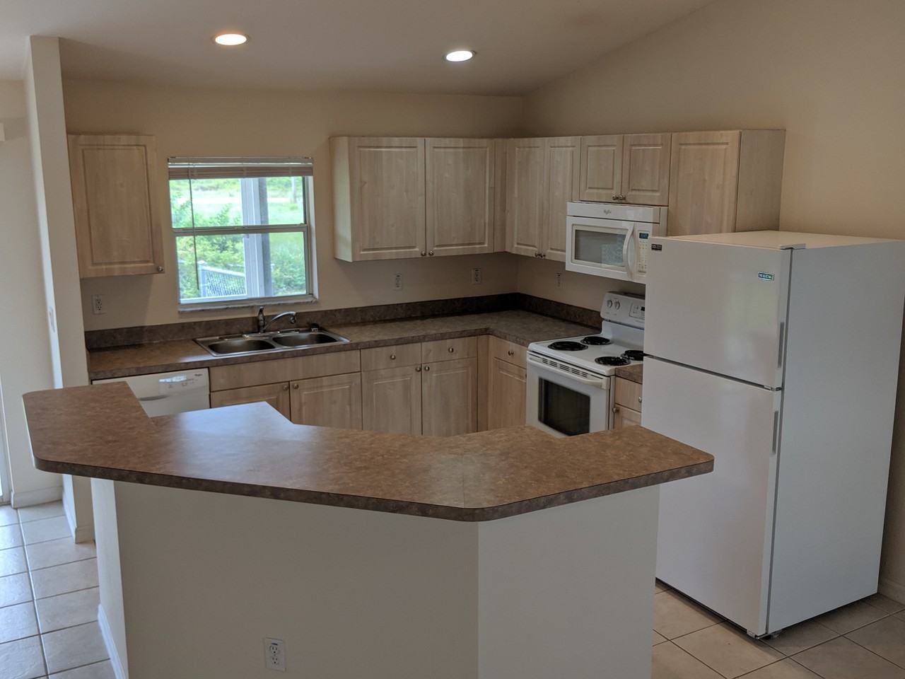 725 Alabama Rd S - Photo 3 of 13