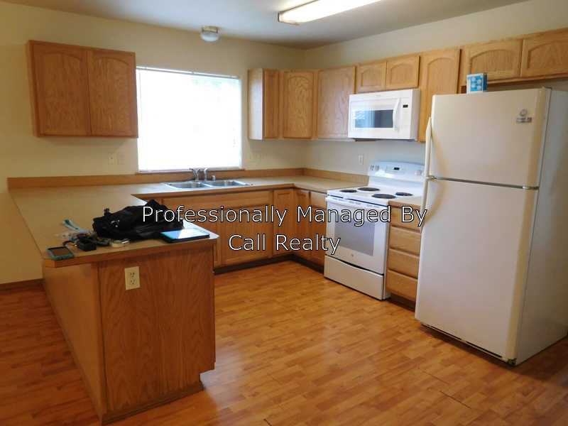 710 S Altamont - Photo 3 of 6