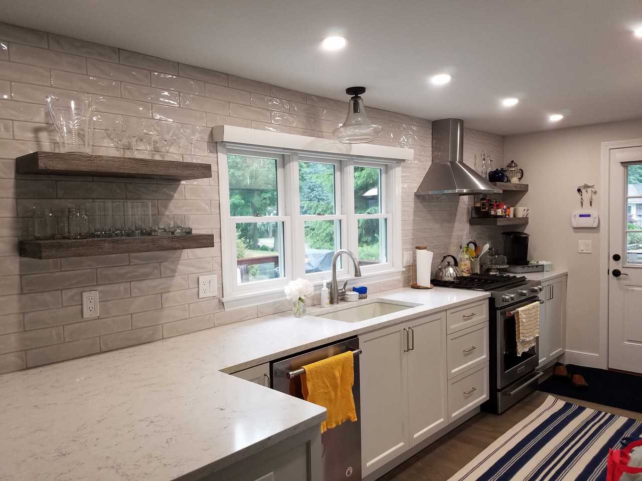 80 Baker Ave - Photo 2 of 14