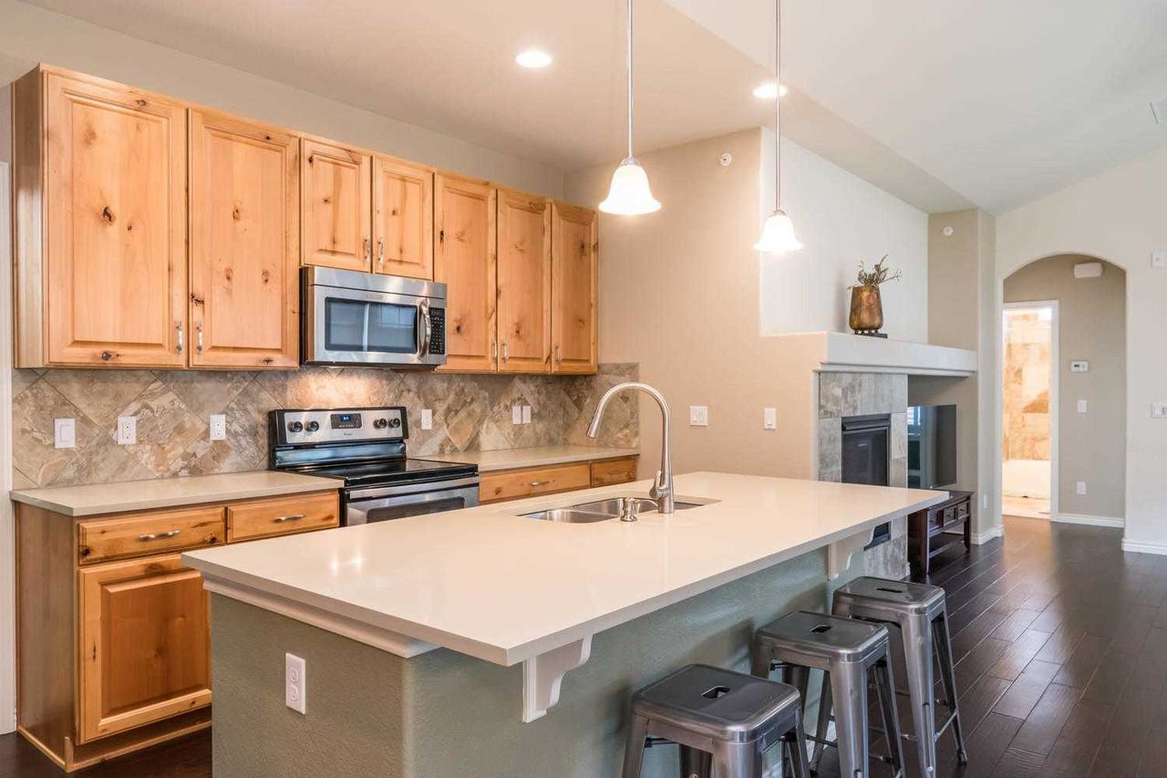 11963 W Long Cir - Photo 3 of 24