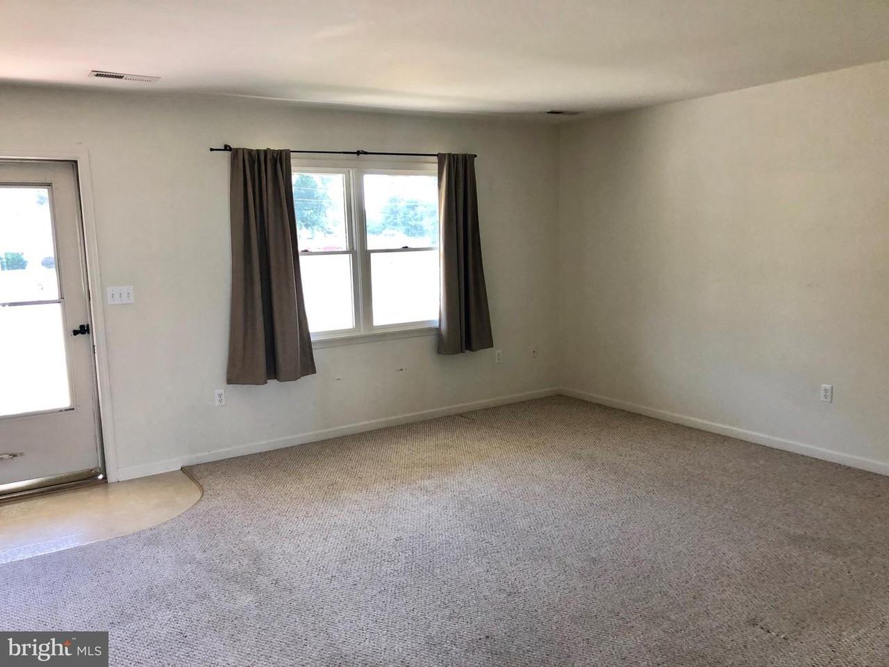 11595 Kimberly Drive - Photo 2 of 8