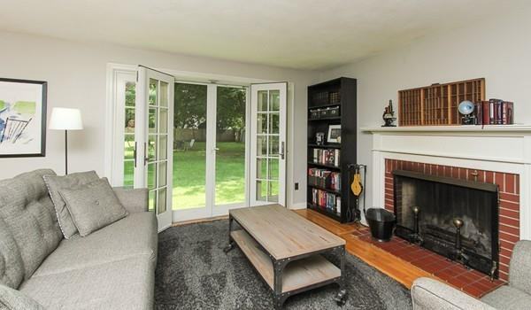 43 Homestead Circle - Photo 2 of 12