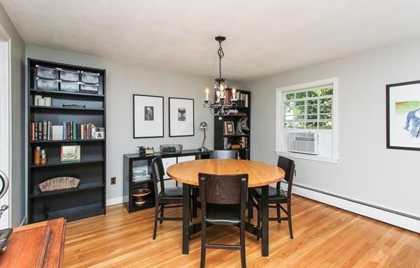 43 Homestead Circle - Photo 3 of 12