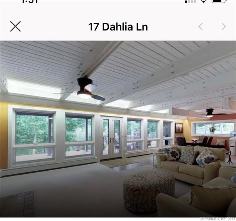 17 Dahlia Lane - Photo 2 of 7