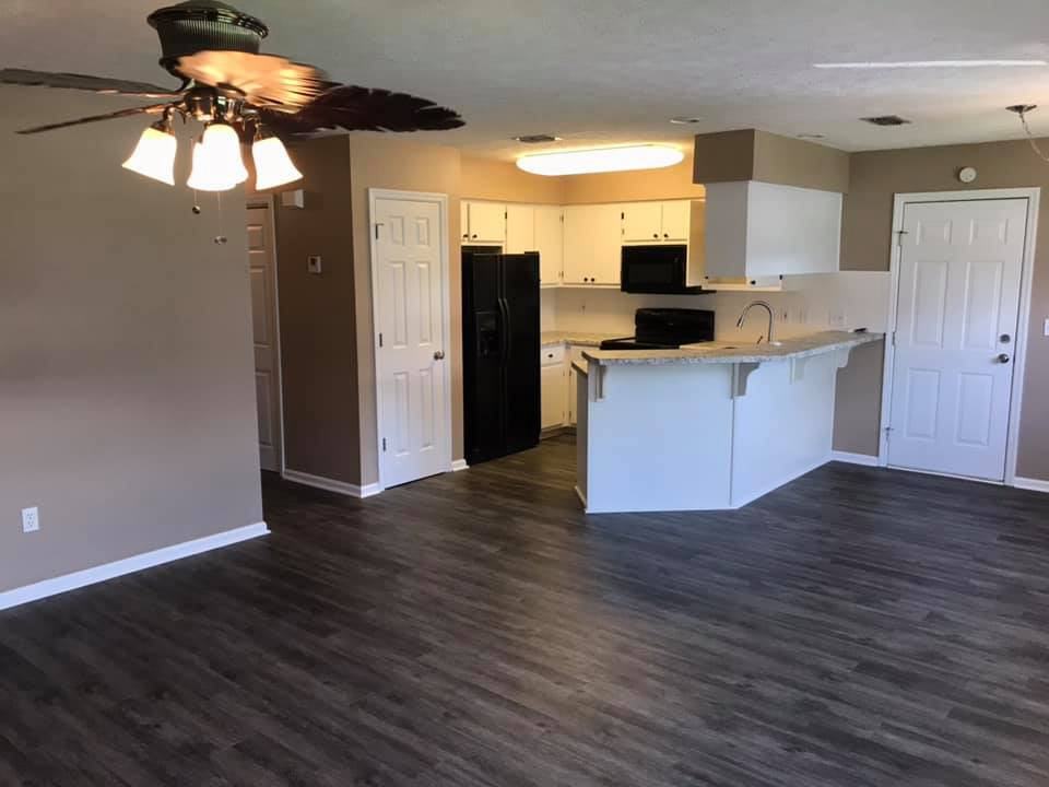1332 Capri Drive - Photo 3 of 18