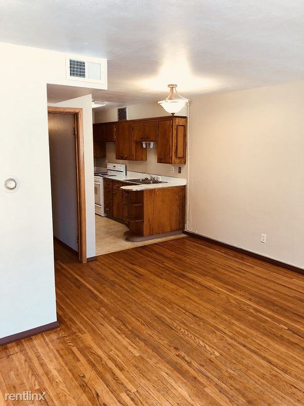 1205 Broadway N - Photo 2 of 9