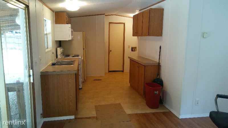 11068 71st Place - Photo 3 of 7