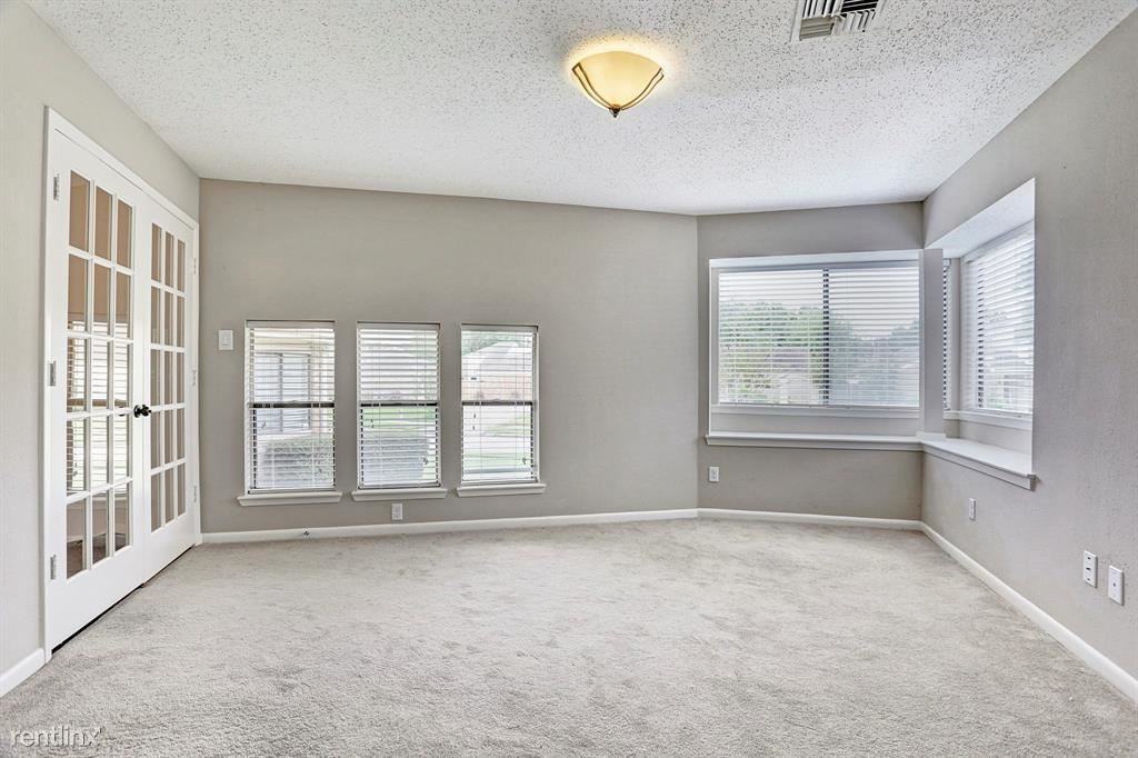 11530 Ella Lee Ln - Photo 3 of 12