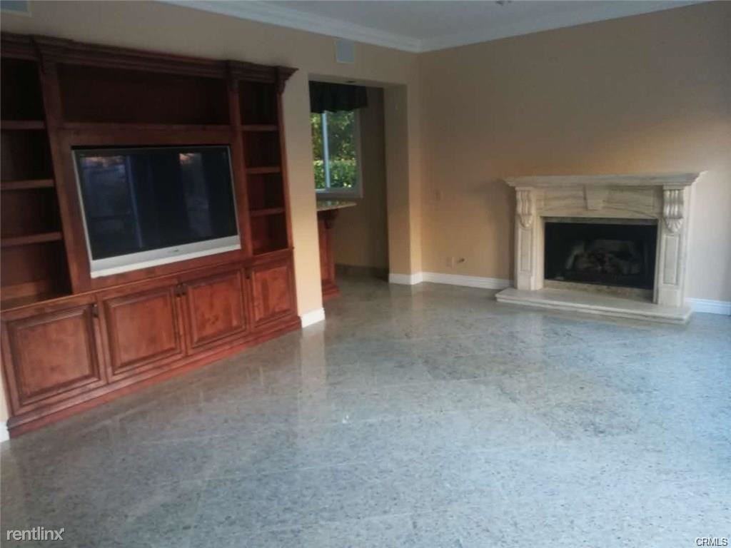 17 Halsey Ave - Photo 3 of 10