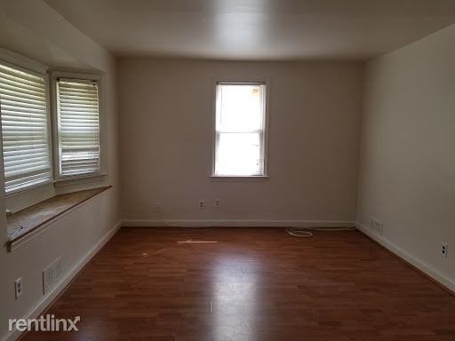 7102 Fresno St - Photo 2 of 12