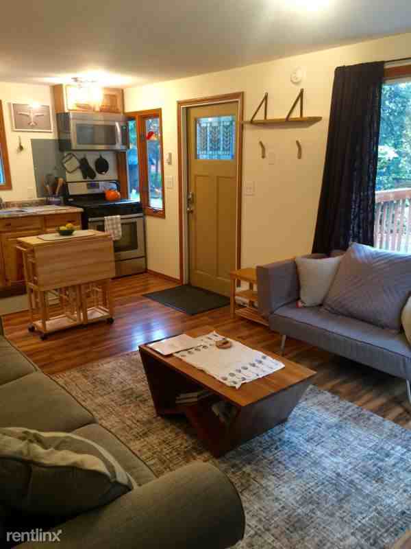 121 Telemark Way - Photo 3 of 17