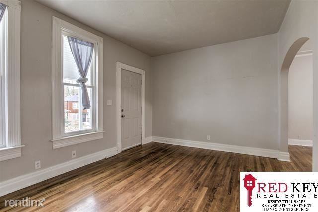 809 N 47th St - Photo 2 of 17