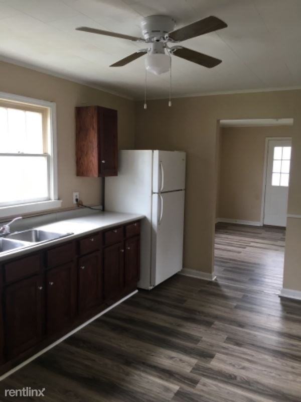 32 Lincoln Ave - Photo 3 of 7