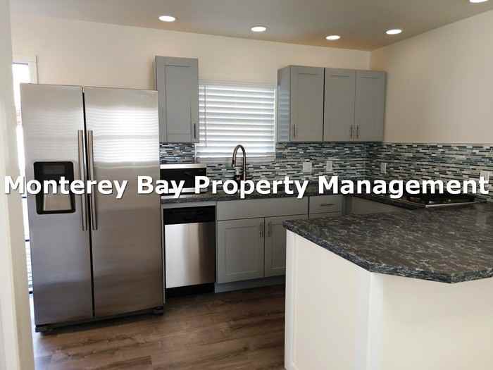 650 Spencer Street - Photo 3 of 20