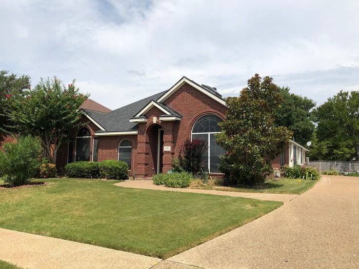 410 Hampton Cir. - Photo 3 of 13