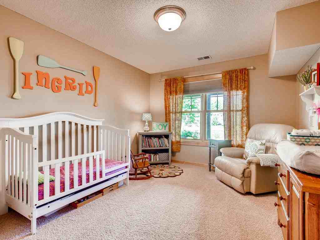 5518 105th Ave N - Photo 3 of 10