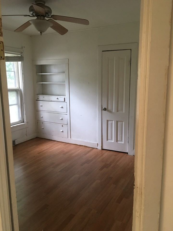 569 West Park Ave - Photo 3 of 9