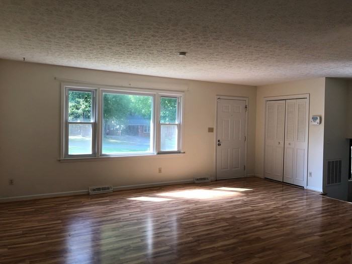 115 Jane Randolph Street - Photo 2 of 16