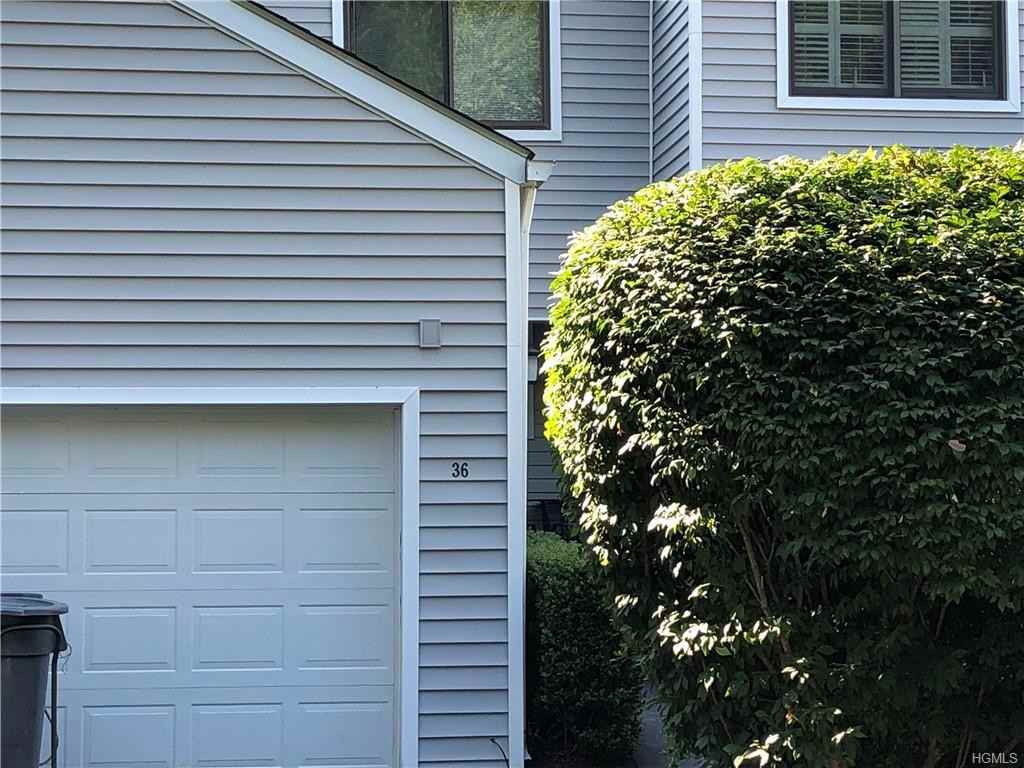 36 Ledgewood Commons - Photo 2 of 10