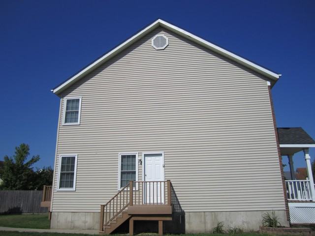 702 Prospect - Photo 3 of 24