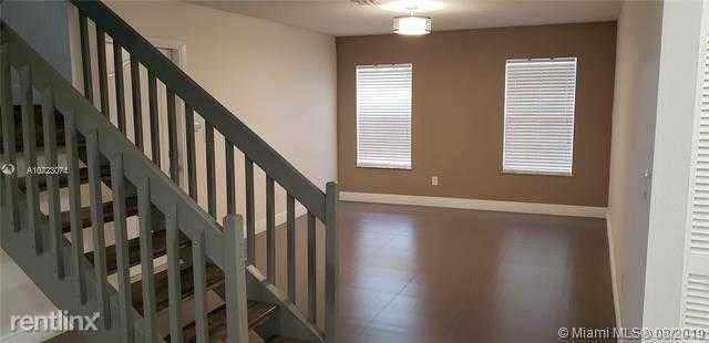 11740 Sw 115th Ter 0 - Photo 2 of 10
