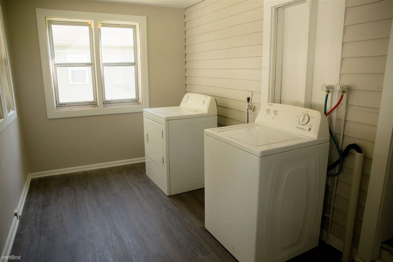 1012 Eighth Street - Photo 2 of 6