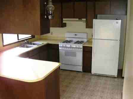 490 E Hazelwood Dr - Photo 3 of 5