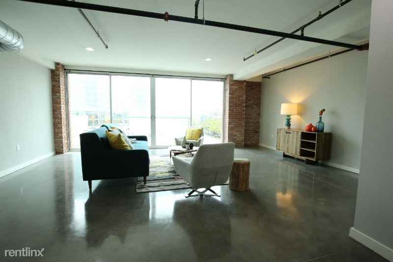 310 E. 1st St 407 - Photo 2 of 8