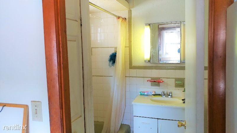 273 Bay Street 273-2 - Photo 2 of 3