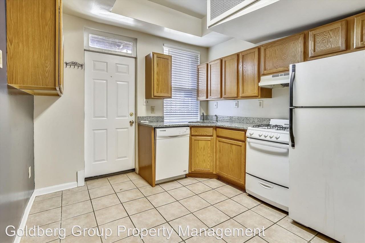 1812 Florida Ave NW - Photo 3 of 33