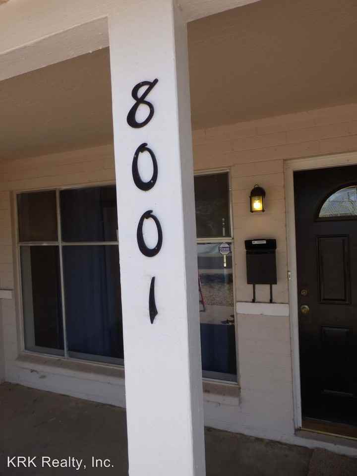 8001 E Hubbell St - Photo 2 of 21