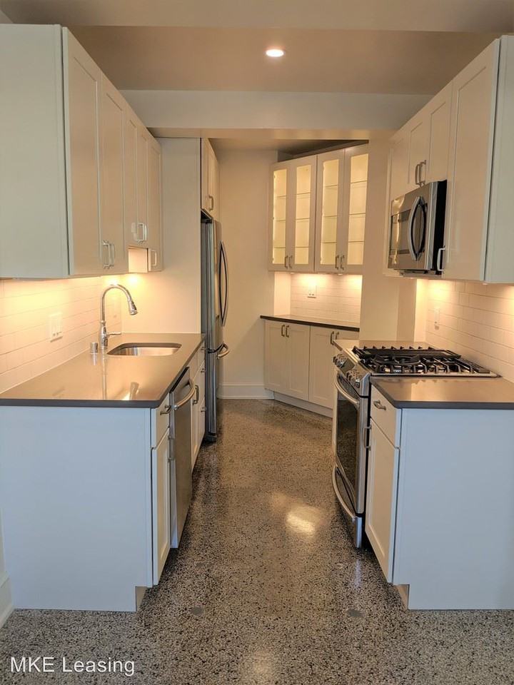 1224 N Prospect Avenue - 2c 2c #2c - Photo 2 of 11
